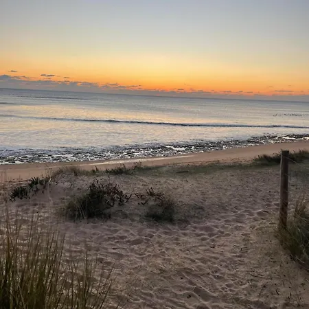 Holiday home Ici-at-sea, Les Cariatides Ile D'oleron *