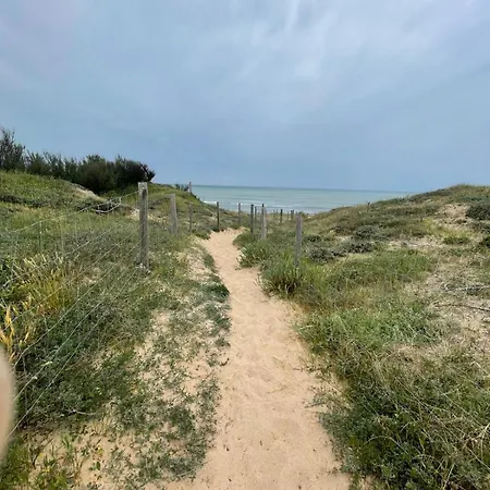 Holiday home Ici-at-sea, Les Cariatides Ile D'oleron Saint-Pierre-d'Oleron